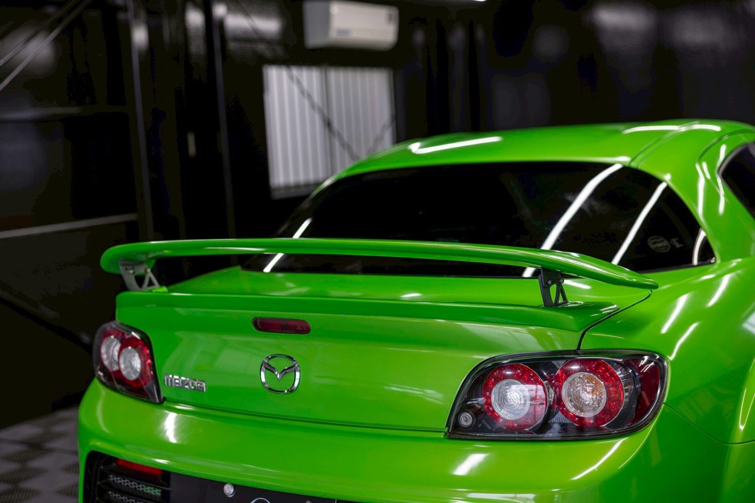 LINE_ALBUM_RX-8_260409_18