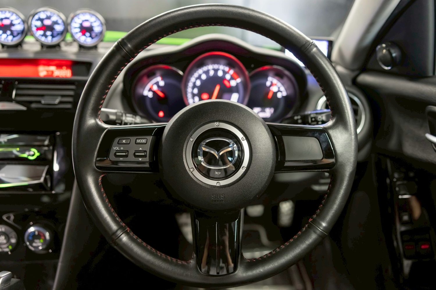 LINE_ALBUM_RX-8_260409_28